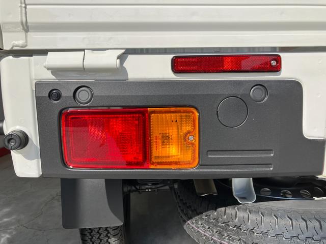 ハイゼットトラックスタンダード　４ＷＤ／ＭＴ／ＡＭ／ＦＭラジオワンオーナー　４ＷＤ　ＭＴ　ＡＭ／ＦＭラジオ　スマアシ　ハロゲンヘッドライト　オートライト　オートマチックハイビーム　取扱説明書　メンテナンスノート（香川県）の中古車