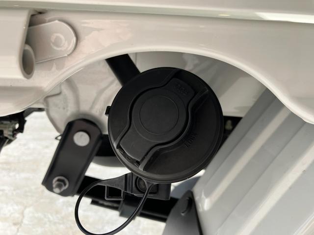 ハイゼットトラックスタンダード　４ＷＤ／ＭＴ／ＡＭ／ＦＭラジオワンオーナー　４ＷＤ　ＭＴ　ＡＭ／ＦＭラジオ　スマアシ　ハロゲンヘッドライト　オートライト　オートマチックハイビーム　取扱説明書　メンテナンスノート（香川県）の中古車