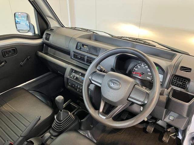 ハイゼットトラックスタンダード農用スペシャル　４ＷＤ／ＭＴ／作業灯ワンオーナー　４ＷＤ　ＭＴ　作業灯　ＡＭ／ＦＭラジオ　ハロゲンヘッドライト　オートライト　オートマチックハイビーム　スマアシ　取扱説明書　メンテナンスノート（香川県）の中古車