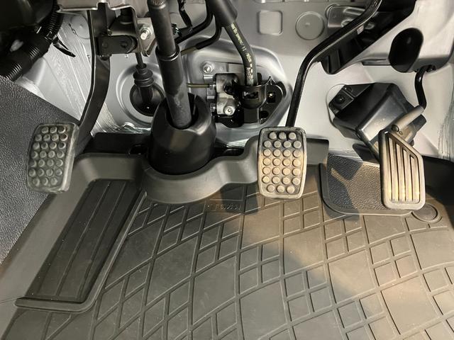 ハイゼットトラックスタンダード農用スペシャル　４ＷＤ／ＭＴ／作業灯ワンオーナー　４ＷＤ　ＭＴ　作業灯　ＡＭ／ＦＭラジオ　ハロゲンヘッドライト　オートライト　オートマチックハイビーム　スマアシ　取扱説明書　メンテナンスノート（香川県）の中古車