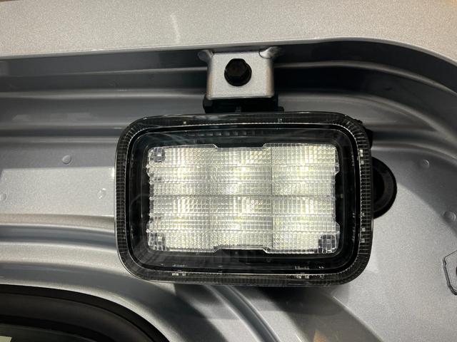 ハイゼットトラックスタンダード農用スペシャル　４ＷＤ／ＭＴ／作業灯ワンオーナー　４ＷＤ　ＭＴ　作業灯　ＡＭ／ＦＭラジオ　ハロゲンヘッドライト　オートライト　オートマチックハイビーム　スマアシ　取扱説明書　メンテナンスノート（香川県）の中古車