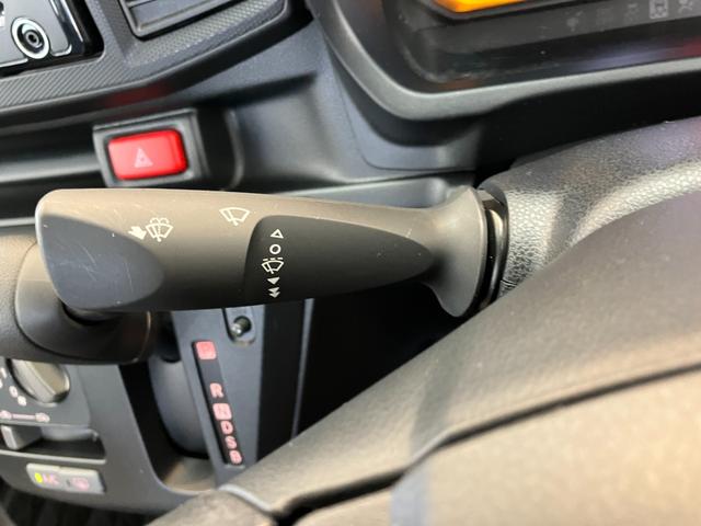 ミライースL SAIIICDチューナー/キーレスエントリーワンオーナー 純正CDチューナー キーレスエントリー スマアシIII ハロゲンヘッドライト オートライト オートマチックハイビーム シガーソケット 取扱説明書 メンテナンスノート(香川県)の中古車