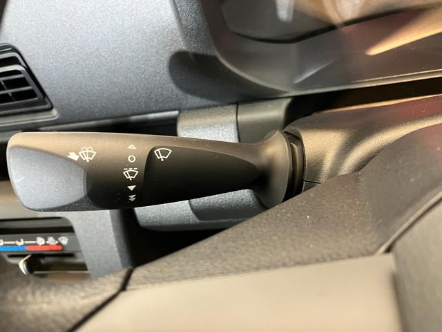 ハイゼットトラックスタンダード　ＭＴ／ＡＭ／ＦＭラジオワンオーナー　ＭＴ　ＡＭ／ＦＭラジオ　スマアシ　ハロゲンヘッドライト　オートライト　オートマチックハイビーム　取扱説明書　メンテナンスノート（香川県）の中古車