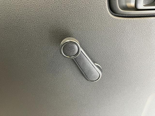 ハイゼットトラックスタンダード　ＭＴ／ＡＭ／ＦＭラジオワンオーナー　ＭＴ　ＡＭ／ＦＭラジオ　スマアシ　ハロゲンヘッドライト　オートライト　オートマチックハイビーム　取扱説明書　メンテナンスノート（香川県）の中古車