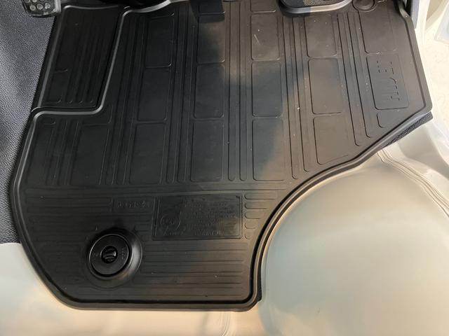 ハイゼットトラックスタンダード　ＭＴ／ＡＭ／ＦＭラジオワンオーナー　ＭＴ　ＡＭ／ＦＭラジオ　スマアシ　ハロゲンヘッドライト　オートライト　オートマチックハイビーム　取扱説明書　メンテナンスノート（香川県）の中古車