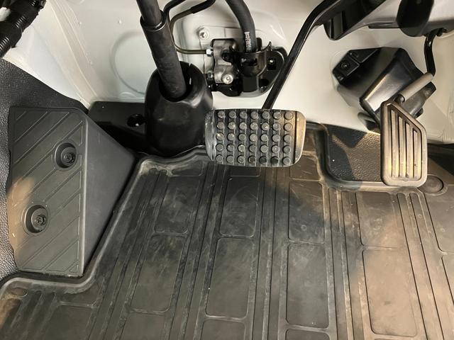 ハイゼットトラックスタンダード AM/FMラジオワンオーナー AM/FMラジオ ハロゲンヘッドライト オートライト オートマチックハイビーム 取扱説明書 メンテナンスノート(香川県)の中古車