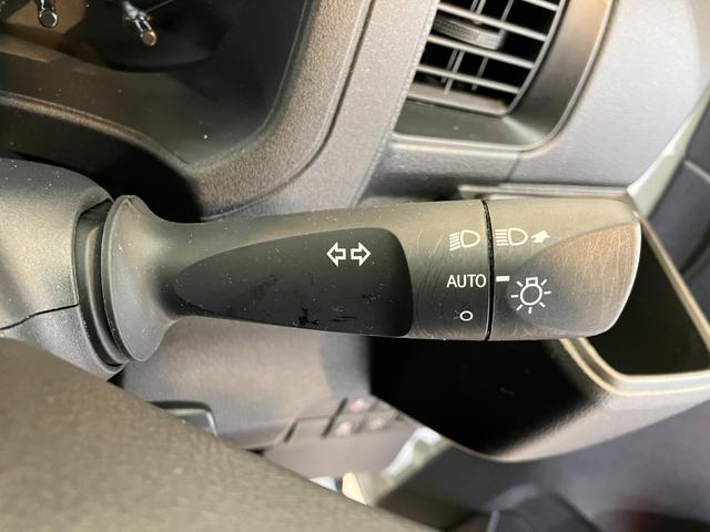 ハイゼットカーゴＤＸ　ＡＭ／ＦＭラジオ／キーレスエントリーワンオーナー　ＡＭ／ＦＭラジオ　キーレスエントリー　スマアシ　両側スライドドア　ハロゲンヘッドライト　オートライト　オートマチックハイビーム　取扱説明書　メンテナンスノート（香川県）の中古車