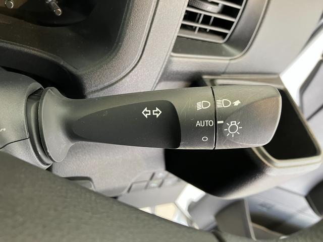 ハイゼットカーゴＤＸ　ＡＭ／ＦＭラジオ／キーレスエントリーワンオーナー　ＡＭ／ＦＭラジオ　スマアシ　両側スライドドア　キーレスエントリー　ハロゲンヘッドライト　オートライト　オートマチックハイビーム　取扱説明書　メンテナンスノート（香川県）の中古車