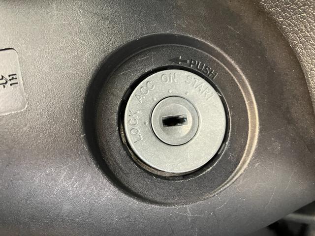 ハイゼットカーゴＤＸ　ＡＭ／ＦＭラジオ／キーレスエントリーワンオーナー　ＡＭ／ＦＭラジオ　スマアシ　両側スライドドア　キーレスエントリー　ハロゲンヘッドライト　オートライト　オートマチックハイビーム　取扱説明書　メンテナンスノート（香川県）の中古車