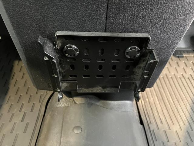 ハイゼットカーゴＤＸ　ＡＭ／ＦＭラジオ／キーレスエントリーワンオーナー　ＡＭ／ＦＭラジオ　スマアシ　両側スライドドア　キーレスエントリー　ハロゲンヘッドライト　オートライト　オートマチックハイビーム　取扱説明書　メンテナンスノート（香川県）の中古車