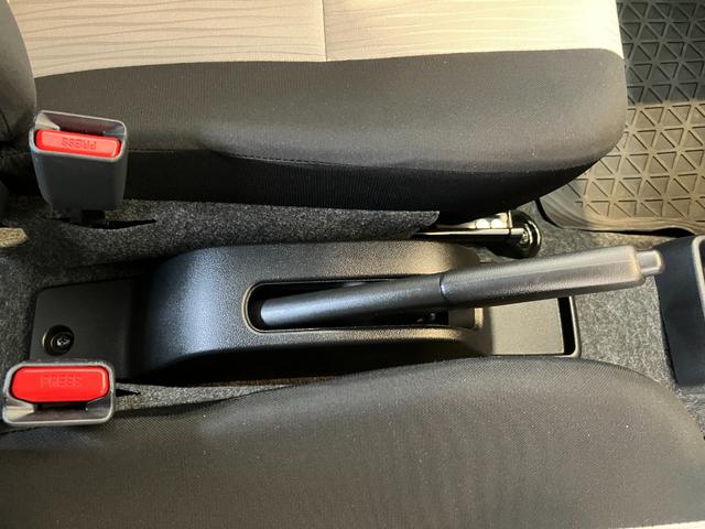 ミライースL SAIII オーディオレス/シガーソケットワンオーナー オーディオレス キーレスエントリー スマアシIII ハロゲンヘッドライト オートライト オートマチックハイビーム シガーソケット 取扱説明書 メンテナンスノート(香川県)の中古車