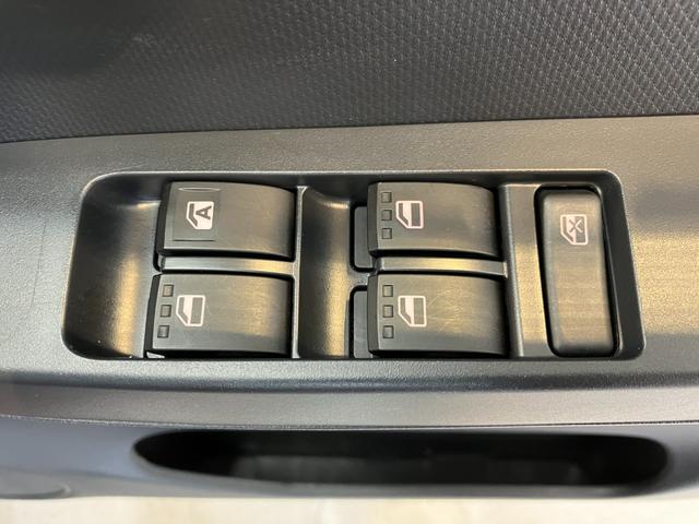 ミライースL SAIII オーディオレス/シガーソケットワンオーナー オーディオレス キーレスエントリー スマアシIII ハロゲンヘッドライト オートライト オートマチックハイビーム シガーソケット 取扱説明書 メンテナンスノート(香川県)の中古車