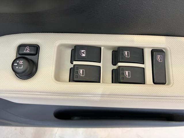 ミラココアココアX ナビ/ETC/Bluetooth接続ワンオーナー 純正ナビ 純正ETC バックモニター Bluetooth接続 電動格納ミラー ハロゲンヘッドライト スマートキー 取扱説明書 メンテナンスノート(香川県)の中古車