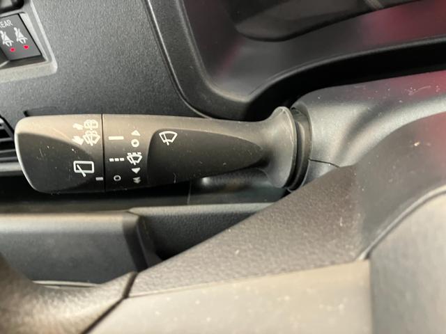 ハイゼットカーゴＤＸ　ＭＴ／ルーフキャリア−ワンオーナー　メーター交換車　ＭＴ　ＡＭ／ＦＭラジオ　両側スライドドア　ルーフキャリア−　キーレスエントリー　取扱説明書　メンテナンスノート（香川県）の中古車