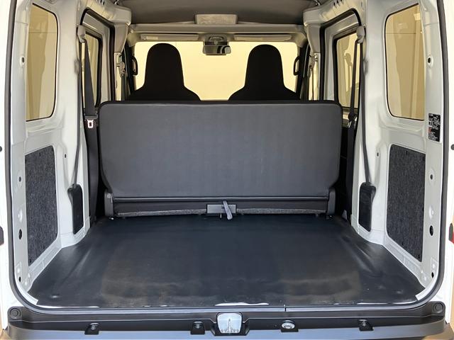 ハイゼットカーゴＤＸ　ＭＴ／ルーフキャリア−ワンオーナー　メーター交換車　ＭＴ　ＡＭ／ＦＭラジオ　両側スライドドア　ルーフキャリア−　キーレスエントリー　取扱説明書　メンテナンスノート（香川県）の中古車