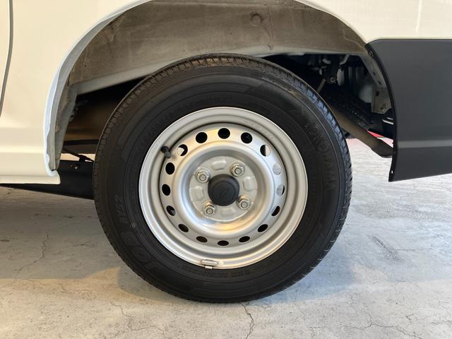 ハイゼットカーゴＤＸ　ＭＴ／ルーフキャリア−ワンオーナー　メーター交換車　ＭＴ　ＡＭ／ＦＭラジオ　両側スライドドア　ルーフキャリア−　キーレスエントリー　取扱説明書　メンテナンスノート（香川県）の中古車