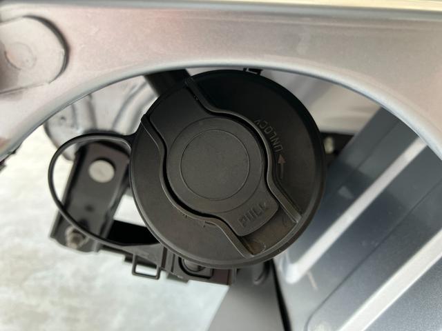 ハイゼットトラックスタンダード　ＭＴ／ＡＭ／ＦＭラジオワンオーナー　ＡＭ／ＦＭラジオ　ＭＴ　スマアシ　ハロゲンヘッドライト　オートライト　オートマチックハイビーム　ゴムマット　バイザー　取扱説明書　メンテナンスノート（香川県）の中古車