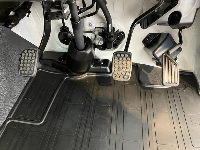 ハイゼットトラックスタンダード　ＭＴ／ＡＭ／ＦＭラジオワンオーナー　ＭＴ　ＡＭ／ＦＭラジオ　ハロゲンヘッドライト　オートライト　オートマチックハイビーム　取扱説明書　メンテナンスノート（香川県）の中古車