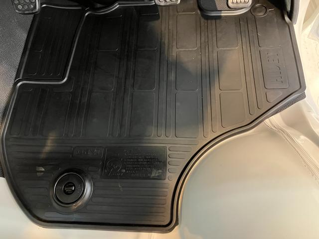 ハイゼットトラックスタンダード　ＭＴ／ＡＭ／ＦＭラジオワンオーナー　ＭＴ　ＡＭ／ＦＭラジオ　ハロゲンヘッドライト　ラバーマット　バイザー　スマアシ　取扱説明書　メンテナンスノート（香川県）の中古車