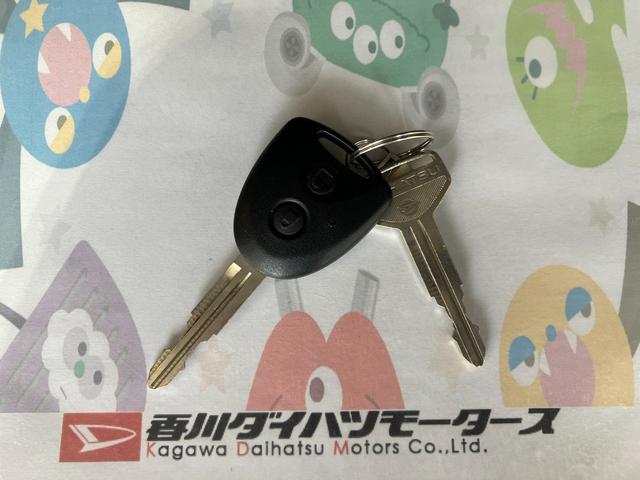 ムーヴL SAIII CD/USBチューナーワンオーナー CD/USBチューナー スマアシIII ハロゲンヘッドライト オートマチックハイビーム 電動格納ミラー キーレスエントリー 取扱説明書 メンテナンスノート(香川県)の中古車