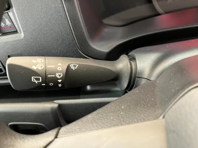 ハイゼットカーゴＤＸ　ＡＭ／ＦＭラジオ／キーレスエントリーワンオーナー　ＡＭ／ＦＭラジオ　スマアシ　両側スライドドア　キーレスエントリー　ハロゲンヘッドライト　オートライト　オートマチックハイビーム　取扱説明書　メンテナンスノート（香川県）の中古車