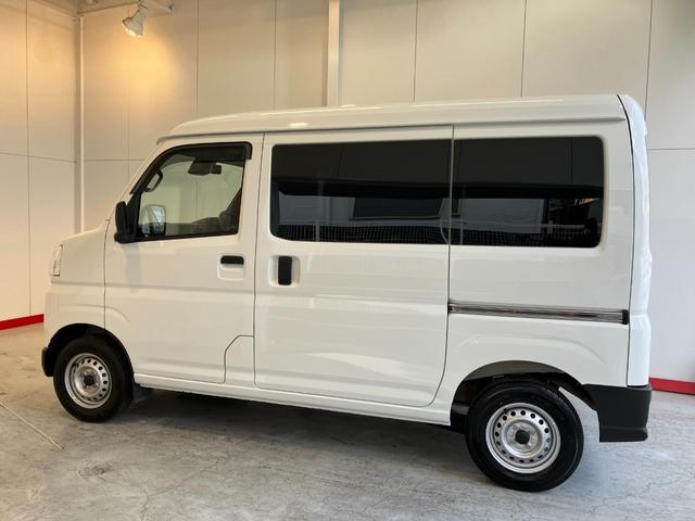 ハイゼットカーゴＤＸ　ＡＭ／ＦＭラジオ／キーレスエントリーワンオーナー　ＡＭ／ＦＭラジオ　スマアシ　両側スライドドア　キーレスエントリー　ハロゲンヘッドライト　オートライト　オートマチックハイビーム　取扱説明書　メンテナンスノート（香川県）の中古車