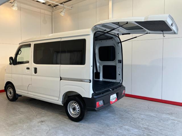 ハイゼットカーゴＤＸ　ＡＭ／ＦＭラジオ／キーレスエントリーワンオーナー　ＡＭ／ＦＭラジオ　スマアシ　両側スライドドア　キーレスエントリー　ハロゲンヘッドライト　オートライト　オートマチックハイビーム　取扱説明書　メンテナンスノート（香川県）の中古車