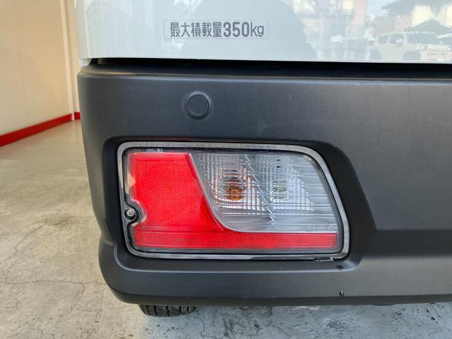 ハイゼットカーゴＤＸ　ＡＭ／ＦＭラジオ／キーレスエントリーワンオーナー　ＡＭ／ＦＭラジオ　スマアシ　両側スライドドア　キーレスエントリー　ハロゲンヘッドライト　オートライト　オートマチックハイビーム　取扱説明書　メンテナンスノート（香川県）の中古車