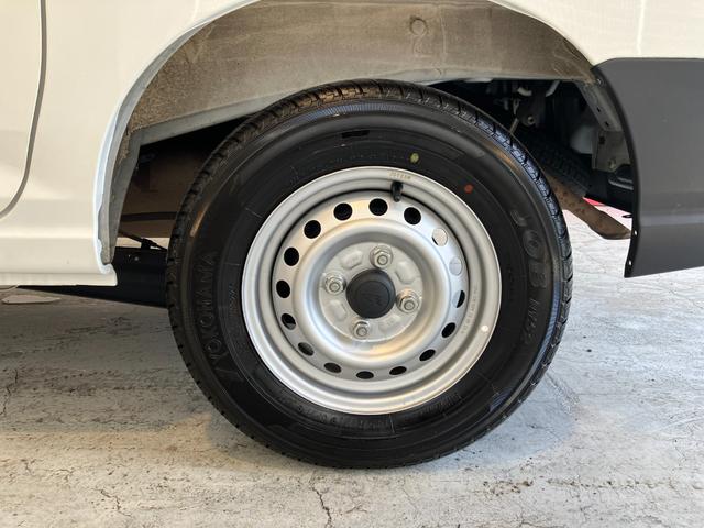 ハイゼットカーゴＤＸ　ＡＭ／ＦＭラジオ／キーレスエントリーワンオーナー　ＡＭ／ＦＭラジオ　スマアシ　両側スライドドア　キーレスエントリー　ハロゲンヘッドライト　オートライト　オートマチックハイビーム　取扱説明書　メンテナンスノート（香川県）の中古車