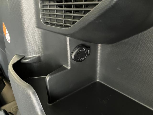 トールカスタムＧ　ＳＡII　ナビ／ＥＴＣ／アルミワンオーナー　純正ナビ　純正ＥＴＣ　バックモニター　Ｂｌｕｅｔｏｏｔｈ接続　アダプティブクルーズコントロール　両側パワースライドドア　ＬＥＤヘッドランプ　電動格納ミラー　純正１４インチアルミホイール（香川県）の中古車