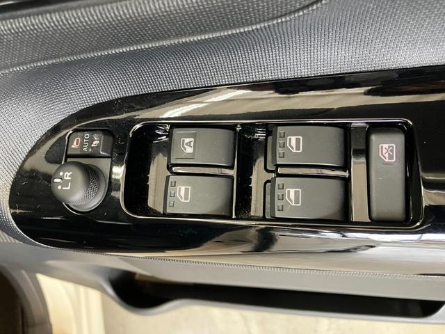 ムーヴキャンバスＧブラックアクセントリミテッドＳＡIII　ナビ／ドラレコワンオーナー　純正ナビ　純正ＥＴＣ　純正ドライブレコーダー　パノラマモニター　両側パワースライドドア　Ｂｌｕｅｔｏｏｔｈ接続　ＵＳＢ入力端子　ＬＥＤヘッドランプ　電動格納ミラー　スマートキー（香川県）の中古車