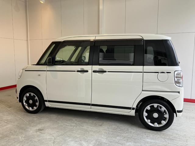 ムーヴキャンバスＧブラックアクセントリミテッドＳＡIII　ナビ／ドラレコワンオーナー　純正ナビ　純正ＥＴＣ　純正ドライブレコーダー　パノラマモニター　両側パワースライドドア　Ｂｌｕｅｔｏｏｔｈ接続　ＵＳＢ入力端子　ＬＥＤヘッドランプ　電動格納ミラー　スマートキー（香川県）の中古車