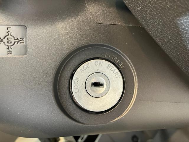 ハイゼットトラックスタンダード　ＡＭ／ＦＭラジオワンオーナー　ＡＭ／ＦＭラジオ　ハロゲンヘッドライト　オートライトオート　マチックハイビーム　ゴムマット　バイザー　取扱説明書　メンテナンスノート（香川県）の中古車