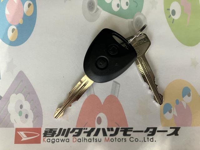 ミライースＬ　ＳＡIII　オーディオレス／キーレスエントリーワンオーナー　オーディオレス　スマアシＩＩＩ　キーレスエントリー　ハロゲンヘッドライト　オートライト　オートマチックハイビーム　シガーソケット　取扱説明書　メンテナンスノート（香川県）の中古車