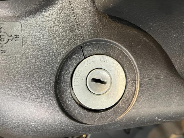 ハイゼットトラックエクストラＳＡIIIｔ　ＣＤ／作業灯ワンオーナー　作業灯　ＣＤ　移動式灰皿　ハロゲンヘッドライト　キーレスエントリー　オートライト　スマアシＩＩＩ　取扱説明書　メンテナンスノート（香川県）の中古車