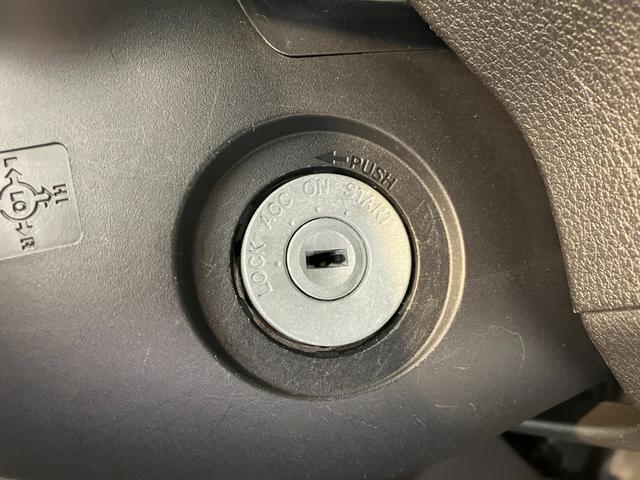 ハイゼットカーゴＤＸ　ＡＭ／ＦＭラジオ／両側スライドドアワンオーナー　キーレスエントリー　ＡＭ／ＦＭラジオ　スマアシ　両側スライドドア　ハロゲンヘッドライト　オートライト　オートマチックハイビーム　取扱説明書　メンテナンスノート（香川県）の中古車