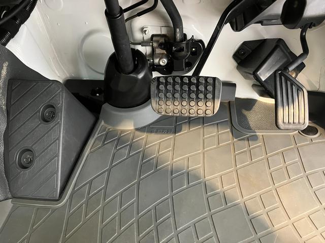 ハイゼットトラックスタンダード　社外ＥＴＣ／キーレスエントリー社外ＥＴＣ　ＡＭ／ＦＭラジオ　キーレスエントリー　ハロゲンヘッドライト　取扱説明書　メンテナンスノート（香川県）の中古車