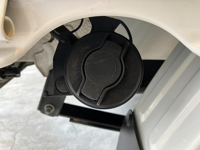 ハイゼットトラックスタンダード　社外ＥＴＣ／キーレスエントリー社外ＥＴＣ　ＡＭ／ＦＭラジオ　キーレスエントリー　ハロゲンヘッドライト　取扱説明書　メンテナンスノート（香川県）の中古車