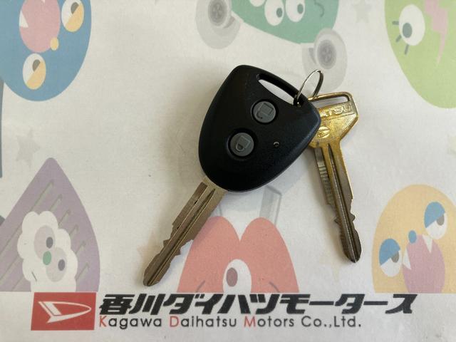 ハイゼットトラックスタンダード　社外ＥＴＣ／キーレスエントリー社外ＥＴＣ　ＡＭ／ＦＭラジオ　キーレスエントリー　ハロゲンヘッドライト　取扱説明書　メンテナンスノート（香川県）の中古車