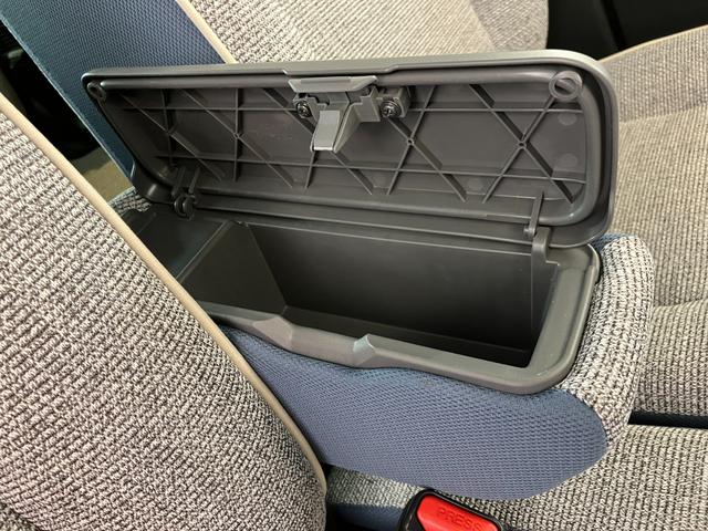 ムーヴキャンバスストライプスＧ　オーディオレスワンオーナー　オーディオレス　バックモニター対応カメラ　両側パワースライドドア　運転席・助手席シートヒーター　ホッとカップホルダー　ＬＥＤヘッドランプ　電動パーキングブレーキ　ＵＳＢ入力端子（香川県）の中古車