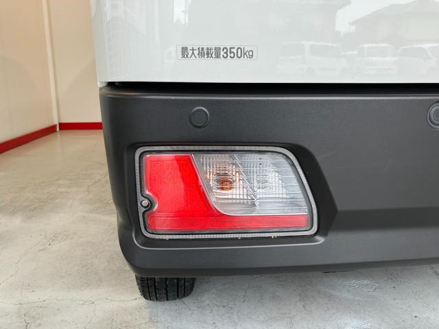 ハイゼットカーゴＤＸ　ＡＭ／ＦＭラジオ／キーレスエントリーワンオーナー　ＡＭ／ＦＭラジオ　キーレスエントリー　ハロゲンヘッドライト　オートライト　オートマチックハイビーム　両側スライドドア　取扱説明書　メンテナンスノート（香川県）の中古車