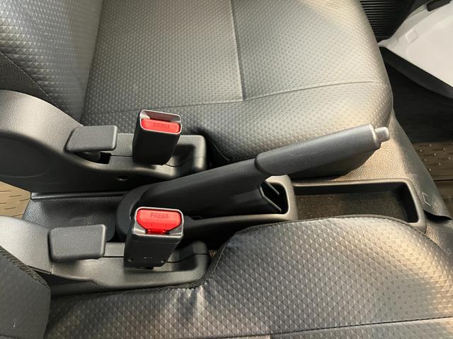 ハイゼットカーゴスペシャル　ＡＭ／ＦＭラジオ／両側スライドドアワンオーナー　ＡＭ／ＦＭラジオ　両側スライドドア　ハロゲンヘッドライト　オートライト　オートマチックハイビーム　取扱説明書　メンテナンスノート（香川県）の中古車