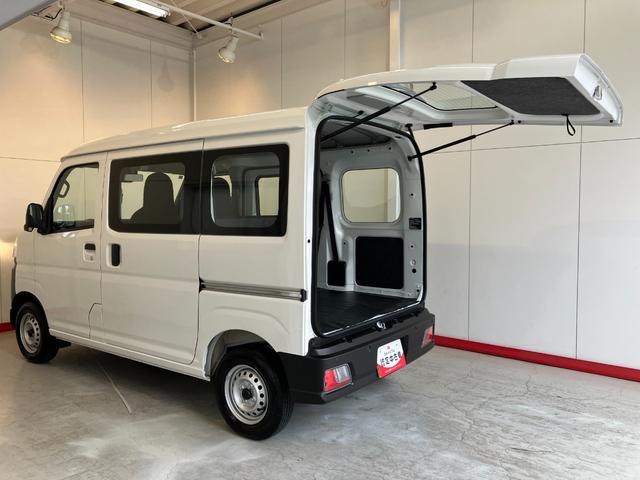 ハイゼットカーゴスペシャル　ＡＭ／ＦＭラジオ／両側スライドドアワンオーナー　ＡＭ／ＦＭラジオ　両側スライドドア　ハロゲンヘッドライト　オートライト　オートマチックハイビーム　取扱説明書　メンテナンスノート（香川県）の中古車