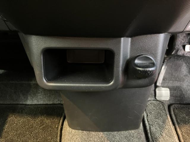 ムーヴカスタムＸ　社外ナビ／社外ＥＴＣ／Ｂｌｕｅｔｏｏｔｈ接続社外ナビ　社外ＥＴＣ　Ｂｌｕｅｔｏｏｔｈ接続　ＨＩＤ　電動格納ミラー　純正１４インチアルミホイール　スマートキー　スピーカー（トランクルーム）　取扱説明書　メンテナンスノート（香川県）の中古車