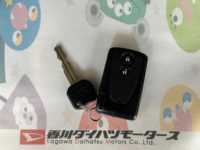 ミラココアココアプラスＸ　ＣＤ／社外ＥＴＣＣＤ　社外ＥＴＣ　電動格納ミラー　ハロゲンヘッドライト　スペアタイヤ付き　スマートキー　取扱説明書　メンテナンスノート（香川県）の中古車