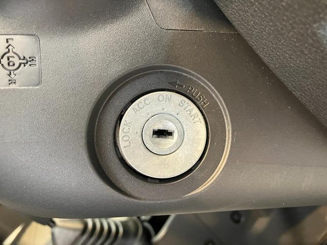 ハイゼットトラックスタンダード MT/AM/FMラジオMT AM/FMラジオ ハロゲンヘッドライト オートライト オートマチックハイビーム 取扱説明書 メンテナンスノート(香川県)の中古車