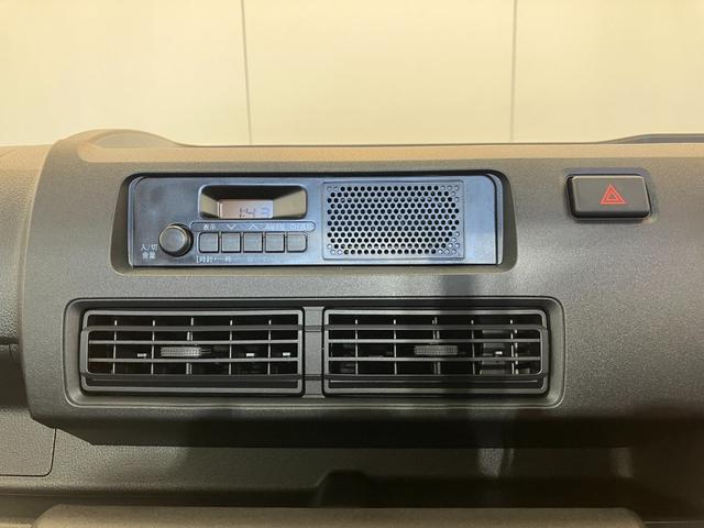 ハイゼットトラックスタンダード AM/FMラジオ/ハロゲンヘッドライトAM/FMラジオ ハロゲンヘッドライト オートライト オートマチックハイビーム バイザー ゴムマット 取扱説明書 メンテナンスノート(香川県)の中古車