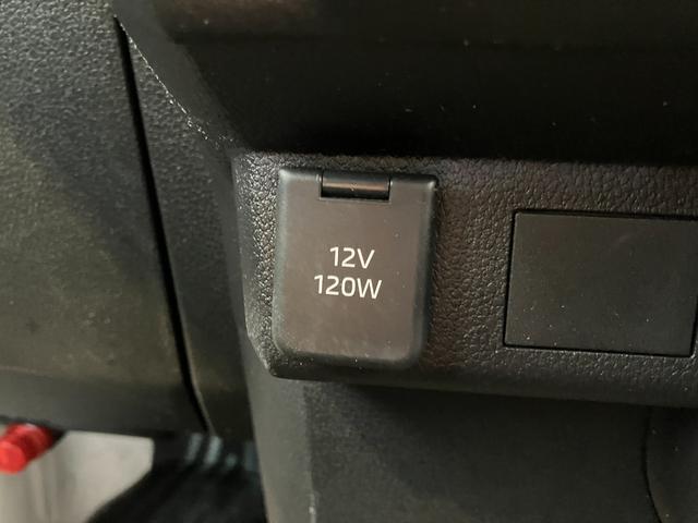 ハイゼットカーゴＤＸ　ＡＭ／ＦＭラジオワンオーナーキーレスエントリー　ＡＭ／ＦＭラジオ　ハロゲンヘッドライト　オートライト　オートハイビーム　アイドリングストップ　ラバーマット　両側スライドドア　スマアシ（香川県）の中古車