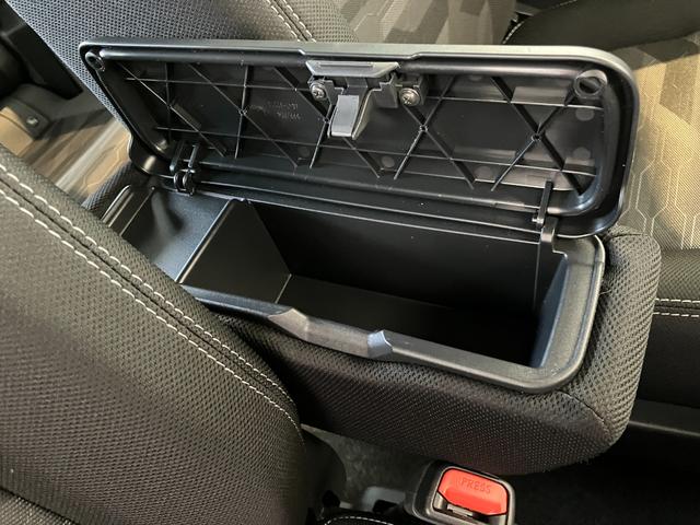 タフトＧ　ダーククロムベンチャー　バックモニター対応カメラワンオーナー　運転席・助手席シートヒーター　電動パーキングブレーキ　オートブレーキホールド　純正１５インチアルミホイール　ワンオーナー　スマートキー　ＬＥＤヘッドランプ　オートライト　オートハイビーム（香川県）の中古車