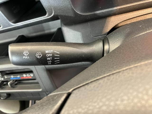ハイゼットトラックEXT MT 2WD CDチューナーキーレスエントリー CDチューナー 作業灯 ハロゲンヘッドライト ラバーマット メンテナンスノート 取扱説明書 MT 2WD(香川県)の中古車